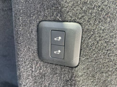 Used 2019 Land Rover Range Rover Sport HSE image 33