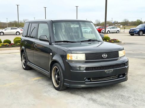 Used 2006 Scion xB Hatchback 4D image 7