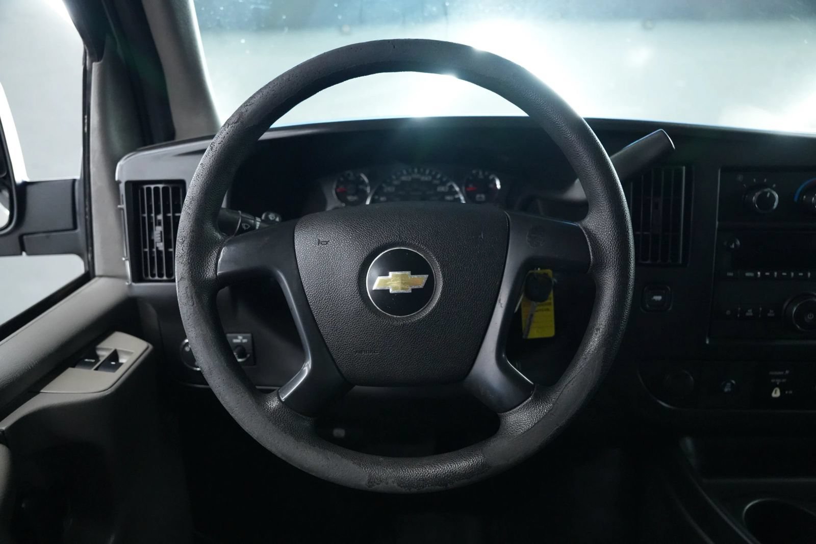 Used 2015 Chevrolet Express 2500 RWD image 20