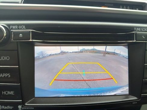 Used 2018 Toyota RAV4 XLE image 21