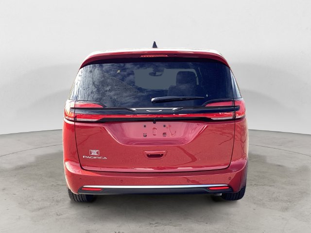 New 2027 Chrysler Pacifica Select FWD image 4