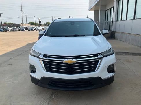 Used 2023 Chevrolet Traverse LT FWD image 41