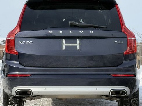 Used 2017 Volvo XC90 T6 Momentum w/ Protection Package image 4