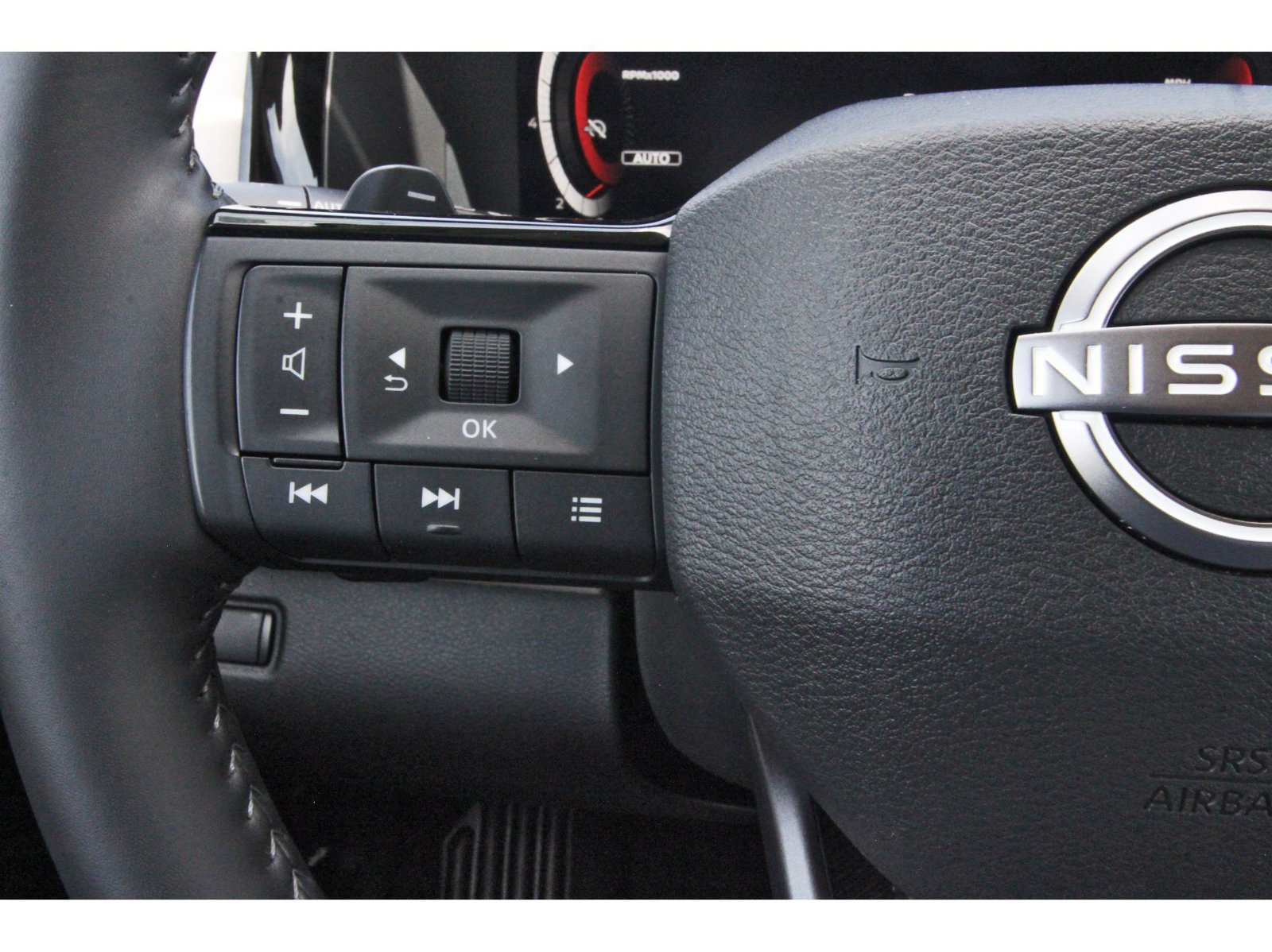 Certified 2026 Nissan Pathfinder SL AWD/4WD image 20