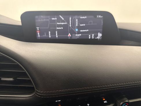 Used 2023 MAZDA MAZDA3 s FWD image 31