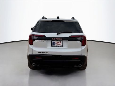 Used 2023 GMC Acadia SLT w/ Elevation Edition image 6