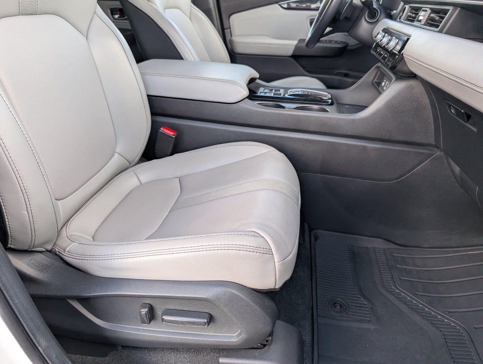 Used 2024 Honda Pilot EX-L image 29
