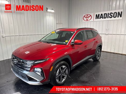 Used 2025 Hyundai Tucson SEL AWD/4WD image 1