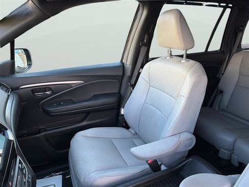 Used 2021 Honda Passport EX-L image 12