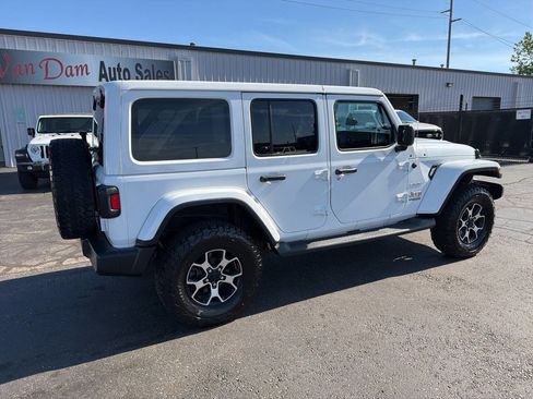 Used 2019 Jeep Wrangler Unlimited Sahara w/ Uconnect 4C Nav & Sound Group AWD/4WD image 2
