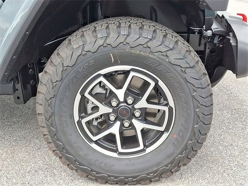 New 2025 Jeep Wrangler Rubicon w/ Convenience Group image 6