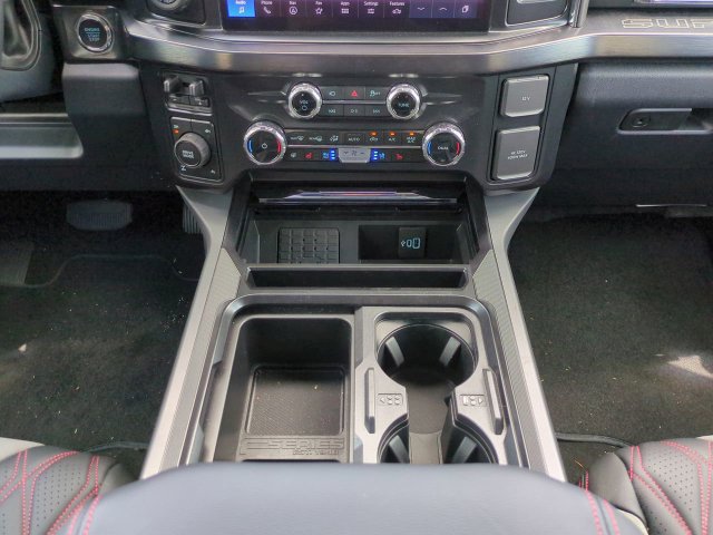 New 2026 Ford F250 Lariat w/ Black Appearance Package AWD/4WD image 17