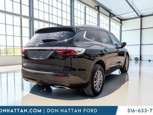 Used 2023 Buick Enclave Essence AWD/4WD image 34