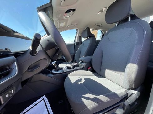 Certified 2025 Kia K4 FWD image 19