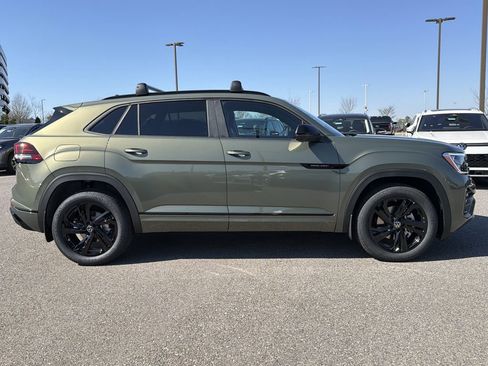 New 2026 Volkswagen Atlas Cross Sport SEL R-Line AWD/4WD image 6