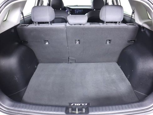 Used 2020 Kia Niro LX FWD image 30