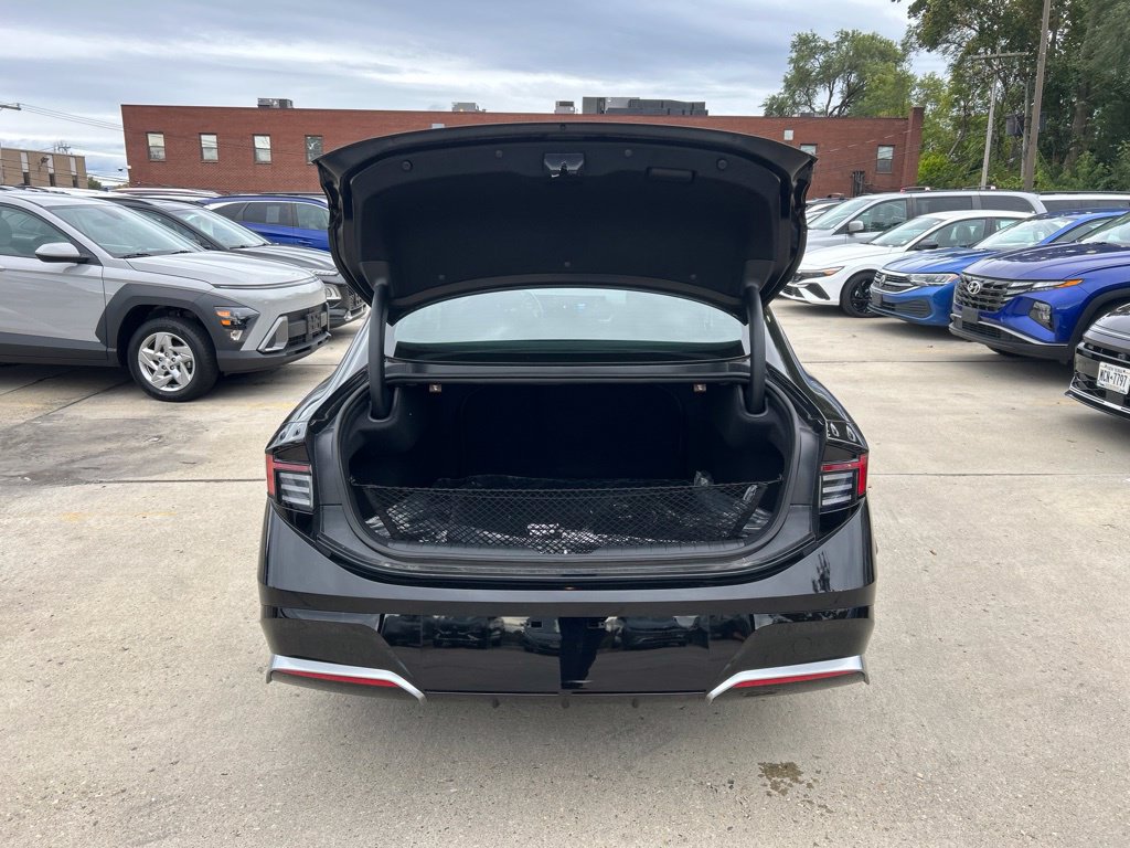 Certified 2025 Hyundai Sonata SEL FWD image 35
