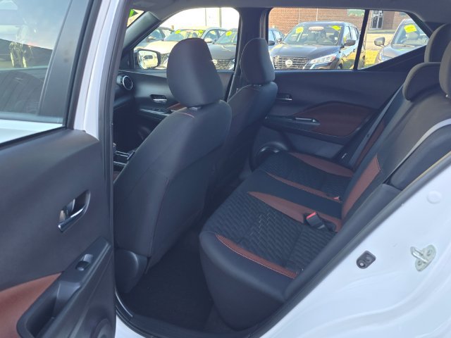 Certified 2023 Nissan Kicks SR FWD image 10
