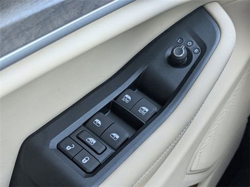 New 2025 Jeep Grand Cherokee Limited image 25