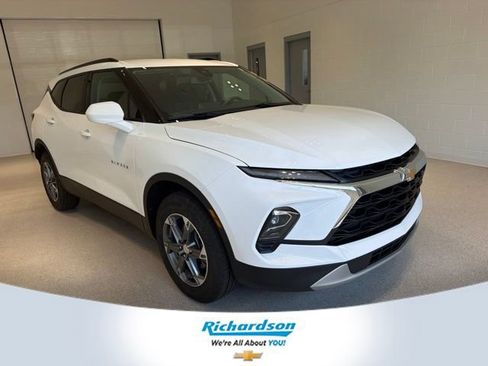 Certified 2023 Chevrolet Blazer LT w/ Convenience Package FWD image 1
