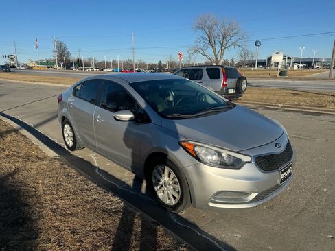 Used 2014 Kia Forte LX w/ Popular Package image 7