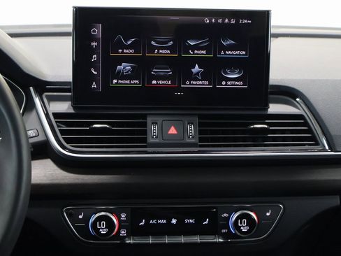 Used 2024 Audi Q5 2.0T Premium Plus w/ Premium Plus Package image 19