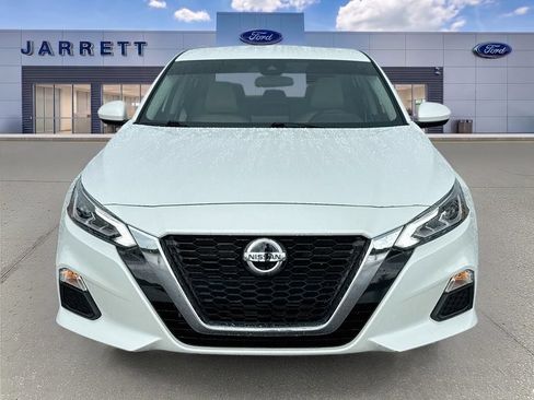 Used 2022 Nissan Altima 2.5 SV FWD image 2