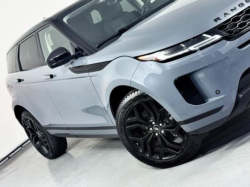 Used 2022 Land Rover Range Rover Evoque SE image 4