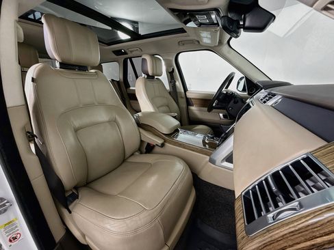 Used 2019 Land Rover Range Rover HSE AWD/4WD image 28