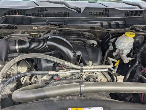 Used 2019 RAM 1500 Classic SLT image 22