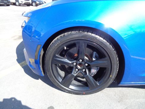 Used 2016 Chevrolet Camaro SS image 18