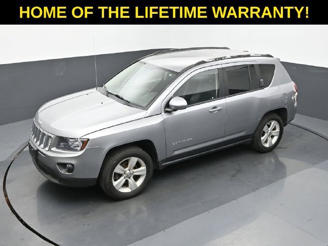 Used 2017 Jeep Compass Latitude AWD/4WD image 42