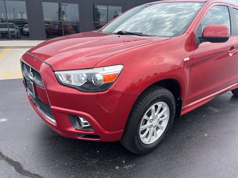Used 2011 Mitsubishi Outlander Sport ES FWD image 4