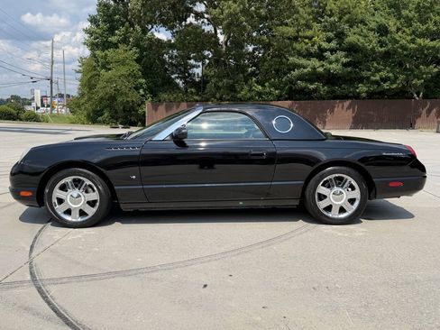 Used 2004 Ford Thunderbird RWD image 15