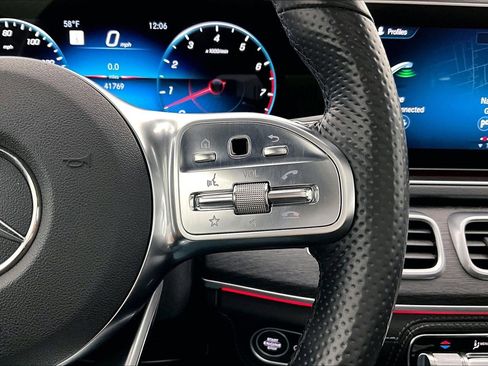 Used 2023 Mercedes-Benz GLS 450 4MATIC image 22