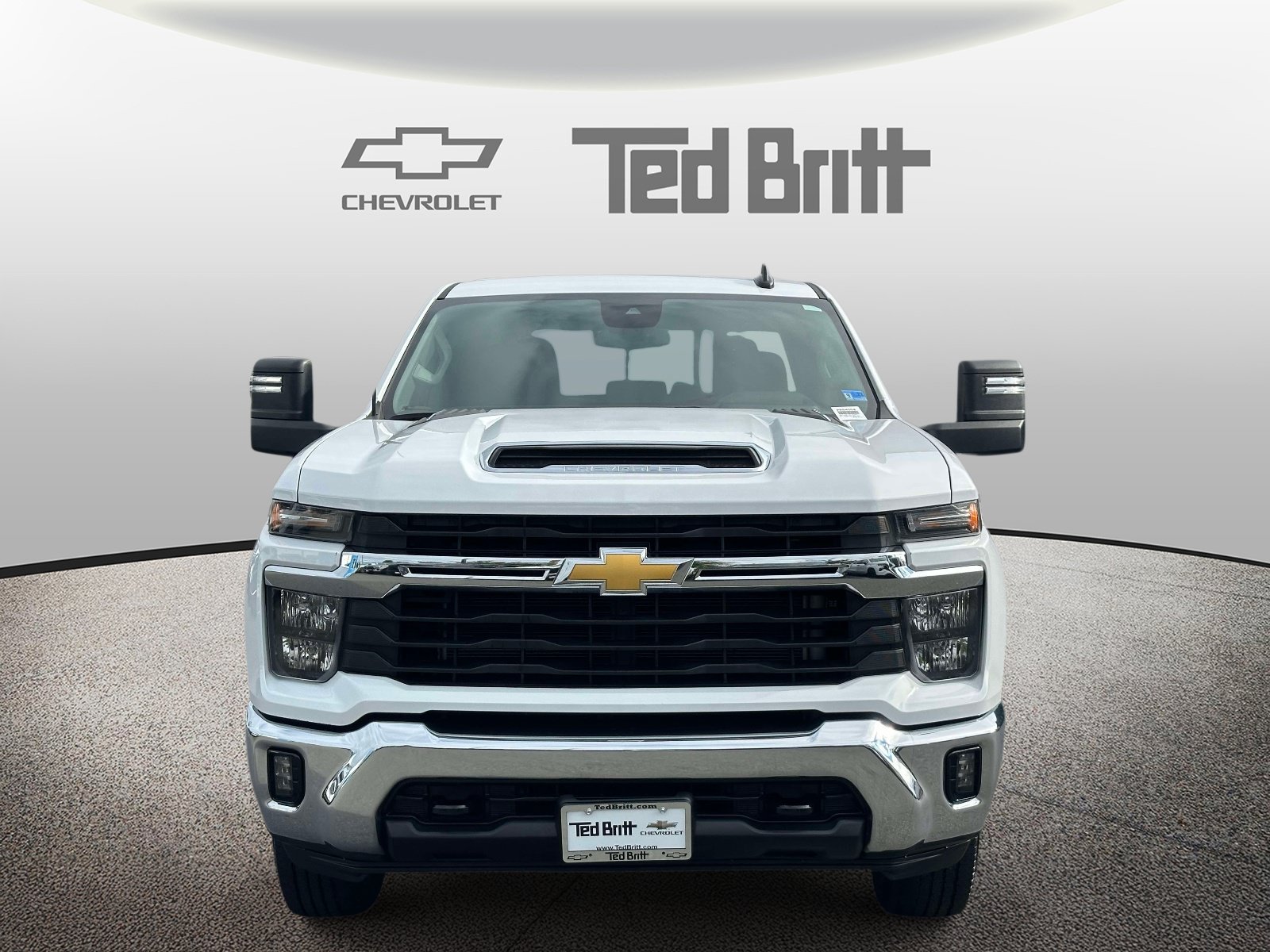 Used 2025 Chevrolet Silverado 2500 LT w/ Convenience Package AWD/4WD image 2