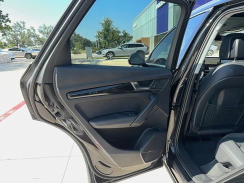 Used 2019 Audi Q5 2.0T Premium Plus w/ Premium Plus Package image 14