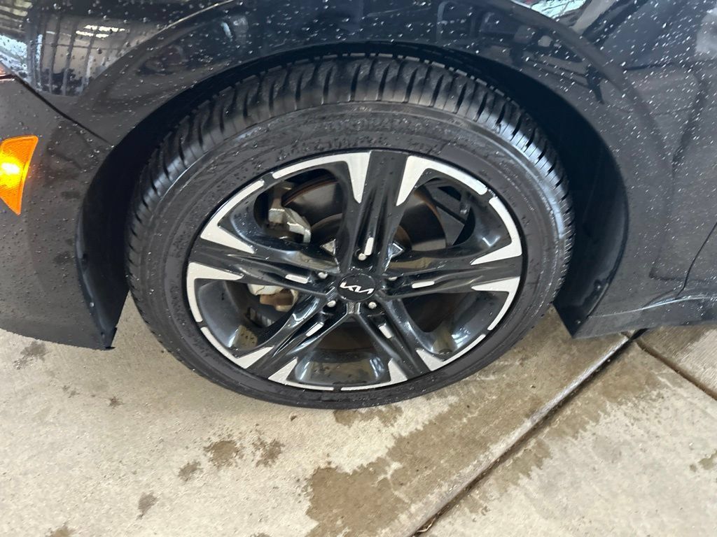 Used 2022 Kia K5 GT-Line w/ GT-Line Awd Premium Package image 15