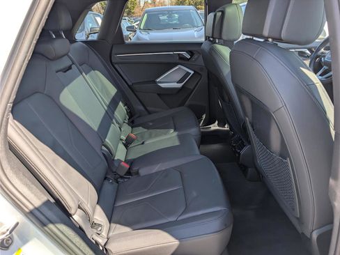 Used 2024 Audi Q3 2.0T Premium image 13