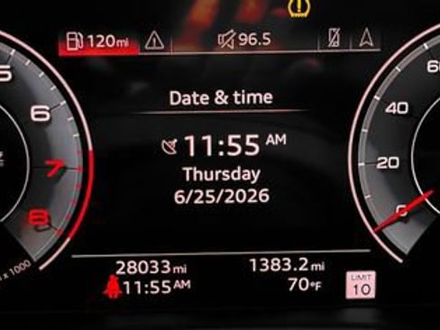 Used 2025 Audi Q5 Prestige w/ Prestige Package AWD/4WD image 18