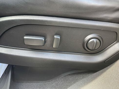Used 2017 Chevrolet Traverse Premier w/ LPO, 'HIT The Road' Package AWD/4WD image 11