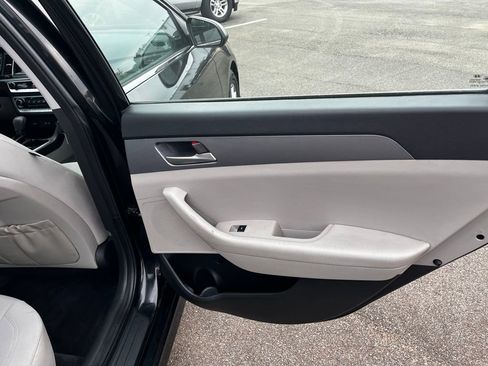 Used 2018 Hyundai Sonata SE image 39