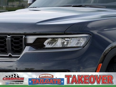 New 2026 Jeep Grand Cherokee L 4WD image 10