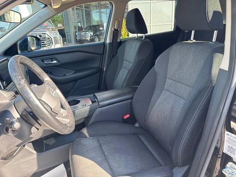 Used 2025 Nissan Rogue SV FWD image 12