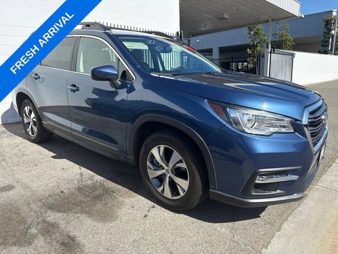 Certified 2022 Subaru Ascent Premium w/ Convenience Package AWD/4WD image 2