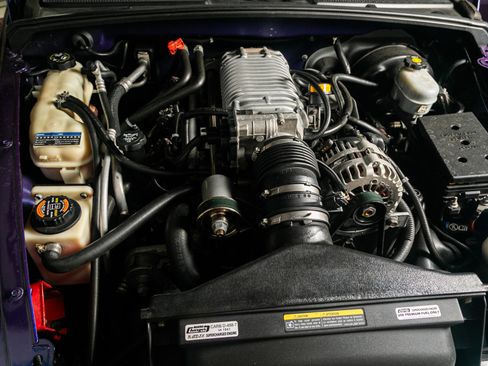 Used 2004 Chevrolet SSR w/ Preferred Equipment Group image 34