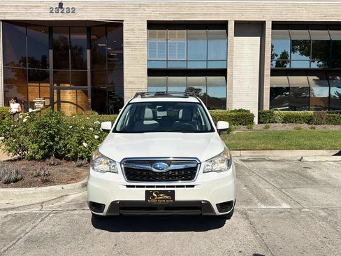 Used 2015 Subaru Forester 2.5i Premium w/ All-Weather Package AWD/4WD image 3
