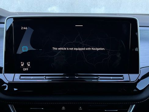 Used 2025 Volkswagen Atlas Cross Sport SE image 31