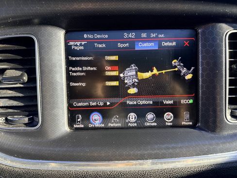 Used 2016 Dodge Charger R/T Scat Pack w/ Technology Group RWD image 25