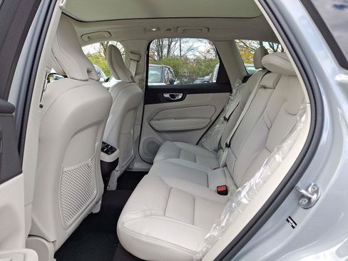 New 2026 Volvo XC60 B5 Ultra w/ Protection Package Premier AWD/4WD image 6